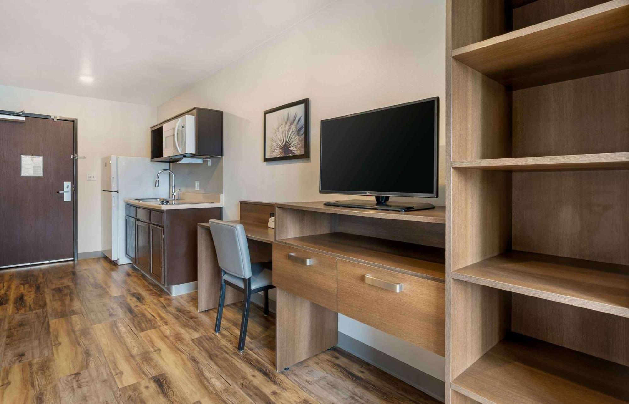 Extended Stay America Select Suites - Orlando - Airport Bagian luar foto