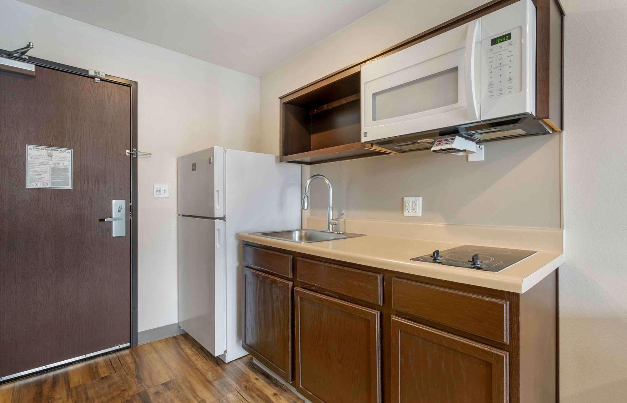 Extended Stay America Select Suites - Orlando - Airport Bagian luar foto