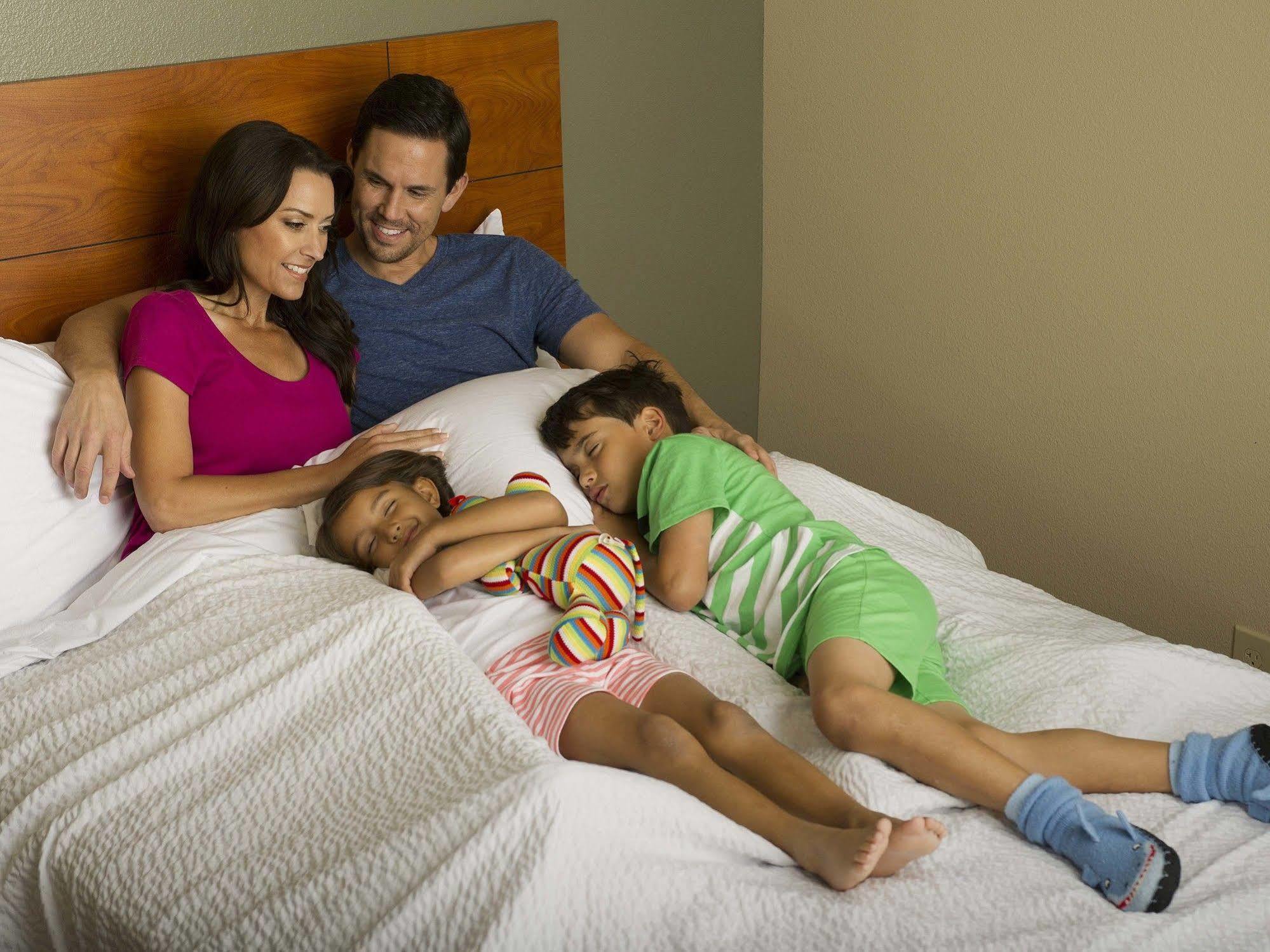 Extended Stay America Select Suites - Orlando - Airport Bagian luar foto